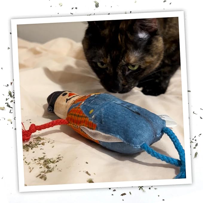 Meowijuana Get Spooked Bundle | Scarecrow Refillable Toy and Harvest Moon Blend | Promotes Play and Cat Health | Includes North American Organic Catnip