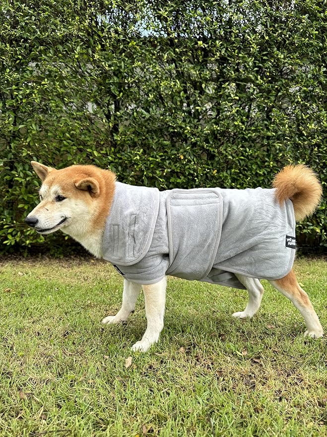 Tuff Pupper Fast Drying Dog Bath Robe | 800 GSM Plush Dog Towel Bathrobe/Dressing Gown | Super Absorbent Pet/Puppy Bathrobe | Adjustable Hood & Belly Strap | Super Soft | Fast Drying (M, Gray)