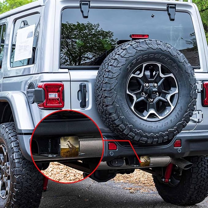 Giraffe Towing Hitch Cover African Animal Giraffes Meadow Field Trailer Hitch Tube Cover Plug Cap Hitch Cover Universal for 2 Inch Receivers Tube for RVs SUVs and Cars