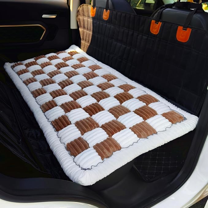 Backseat Pet Bed Mat, Truck Plaid Dog Bed for Car Back Seat, Deluxe Dog Seat Covers, Non-Slip Travel Pet Mat, Fit for Backseat Extenders and Trucks SUVs