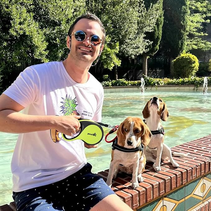 Retractable Dog Leash with Light, 16.4 ft Retractable Pet Leash with Anti-Slip Soft Grip, 360° Tangle-Free, One-Button Control, Reflective Leashes for Small Medium Dog Up to 66 lbs