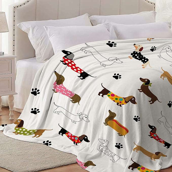 Dachshund Dog Blanket Personalized Dogs Blanket Puppy Blanket,Dog Gift for Dog Lovers Mom Dad Cute Dog Paw Prints Soft Flannel Throw Blanket for Bed Sofa Travel Small 50"x40" for Kids