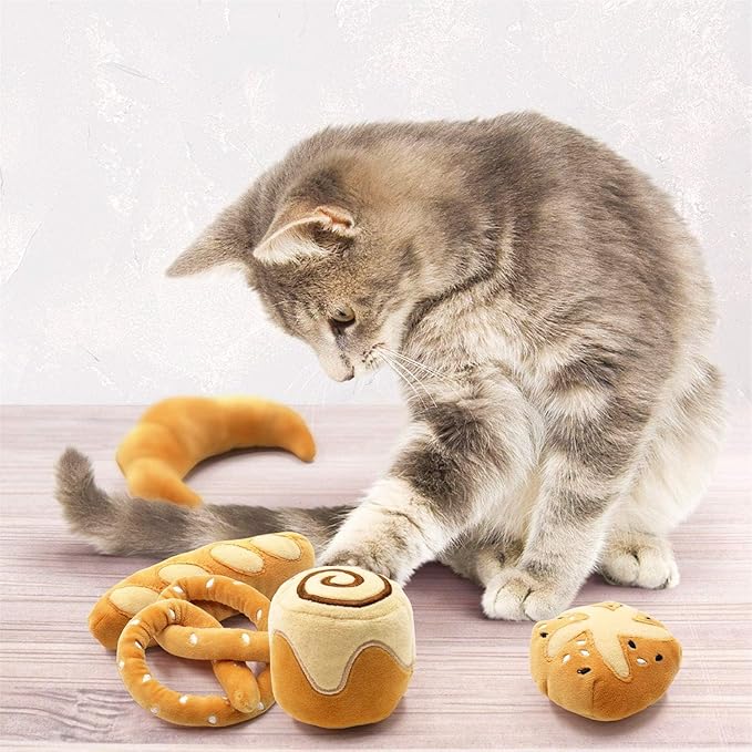 CiyvoLyeen Bread Catnip Toys, Cat Toy for Indoor Interactive Toys, Kitten Chew Bite Kick Toy Baguette Croissant Pretzel Toast Bun Cinnamon Roll Plush Catmint Pet Birthday Presents 6 Pack