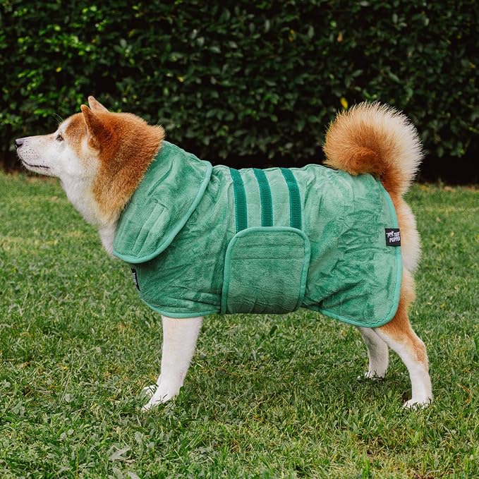 Tuff Pupper Fast Drying Dog Bath Robe | 800 GSM Plush Dog Towel Bathrobe/Dressing Gown | Super Absorbent Pet/Puppy Bathrobe | Adjustable Hood & Belly Strap | Super Soft | Fast Drying (M, Green)
